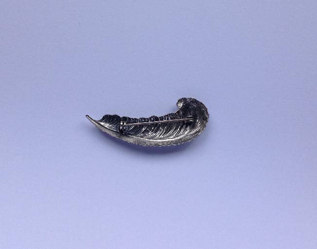 vintage .925 sterling silver feather brooch